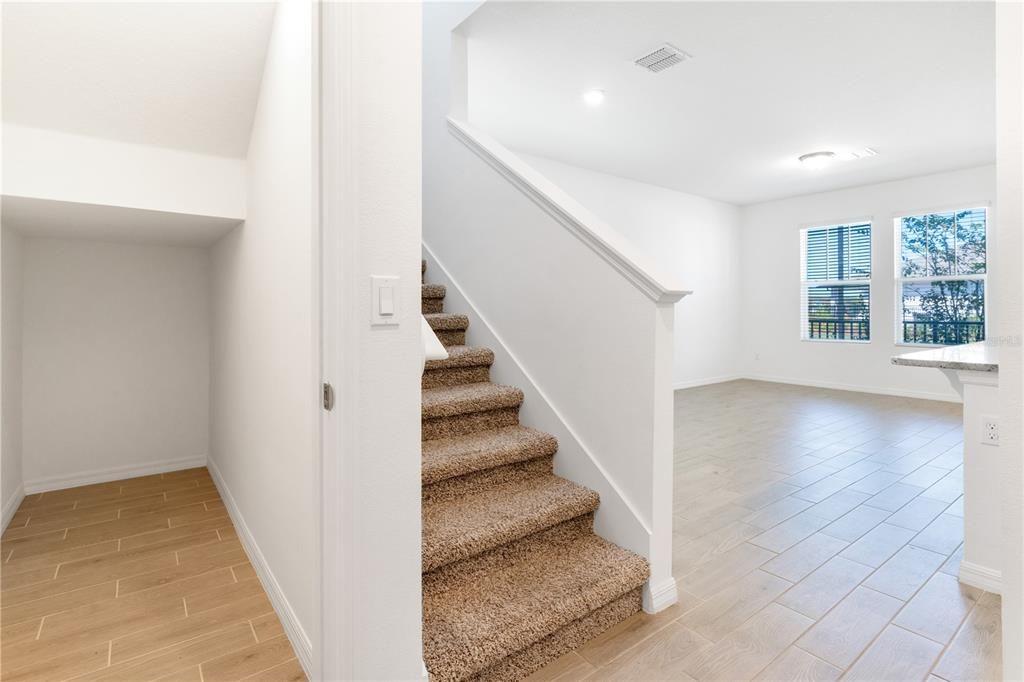 For Sale: $380,000 (3 beds, 2 baths, 1678 Square Feet)