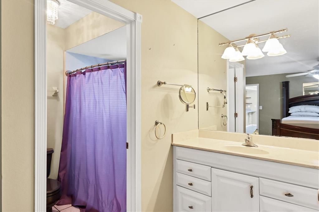 For Sale: $459,400 (3 beds, 2 baths, 1580 Square Feet)