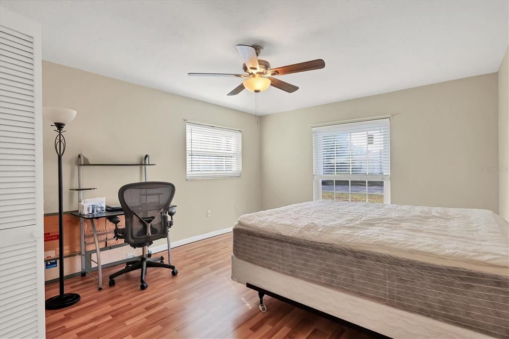 For Sale: $459,400 (3 beds, 2 baths, 1580 Square Feet)