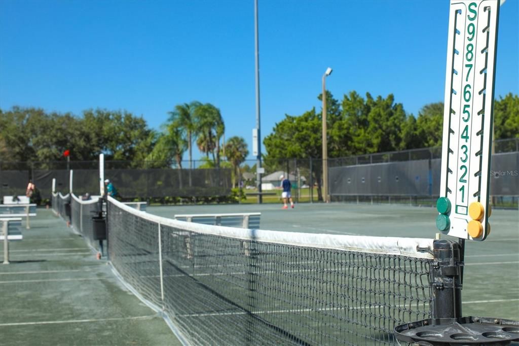 For Sale: $459,400 (3 beds, 2 baths, 1580 Square Feet)