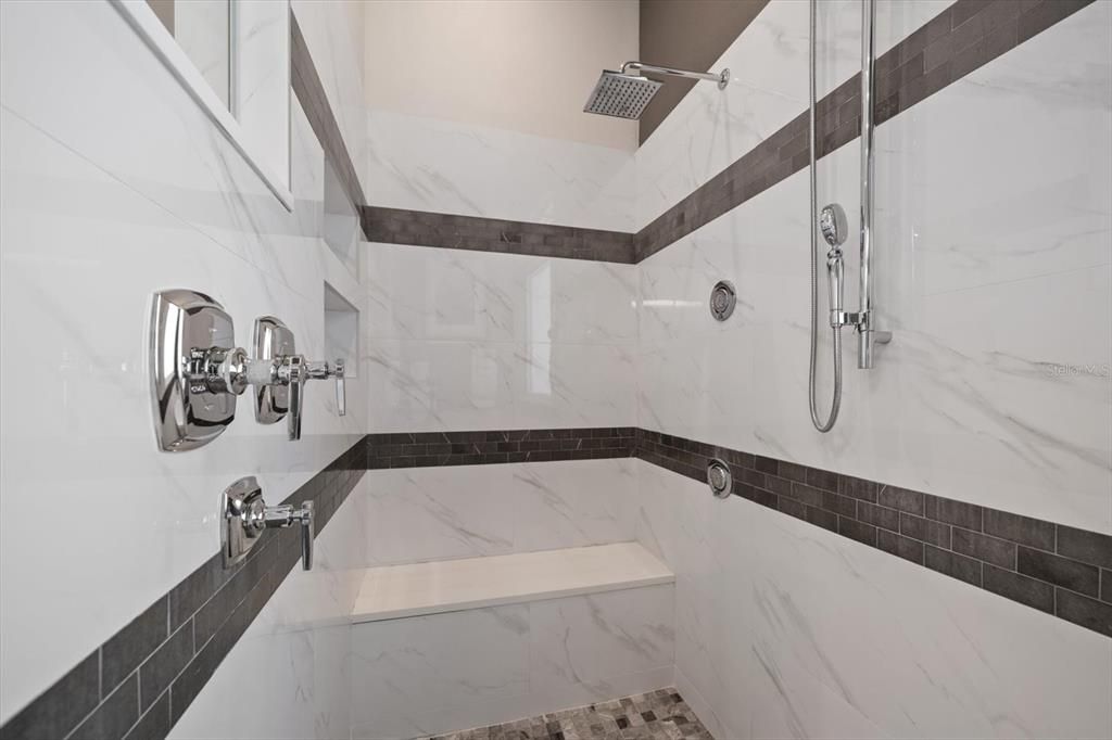 待售: $2,925,000 (4 贝兹, 3 浴室, 3595 平方英尺)