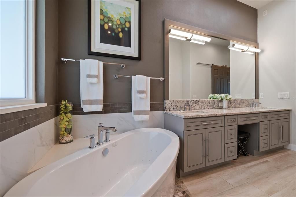 待售: $2,925,000 (4 贝兹, 3 浴室, 3595 平方英尺)