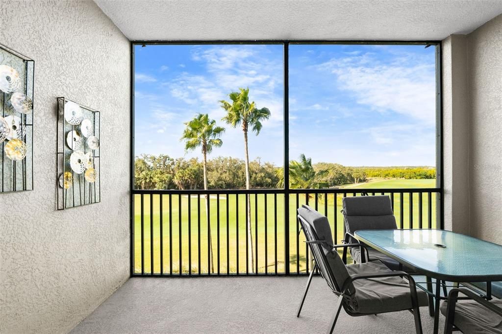 For Sale: $228,000 (2 beds, 2 baths, 1121 Square Feet)