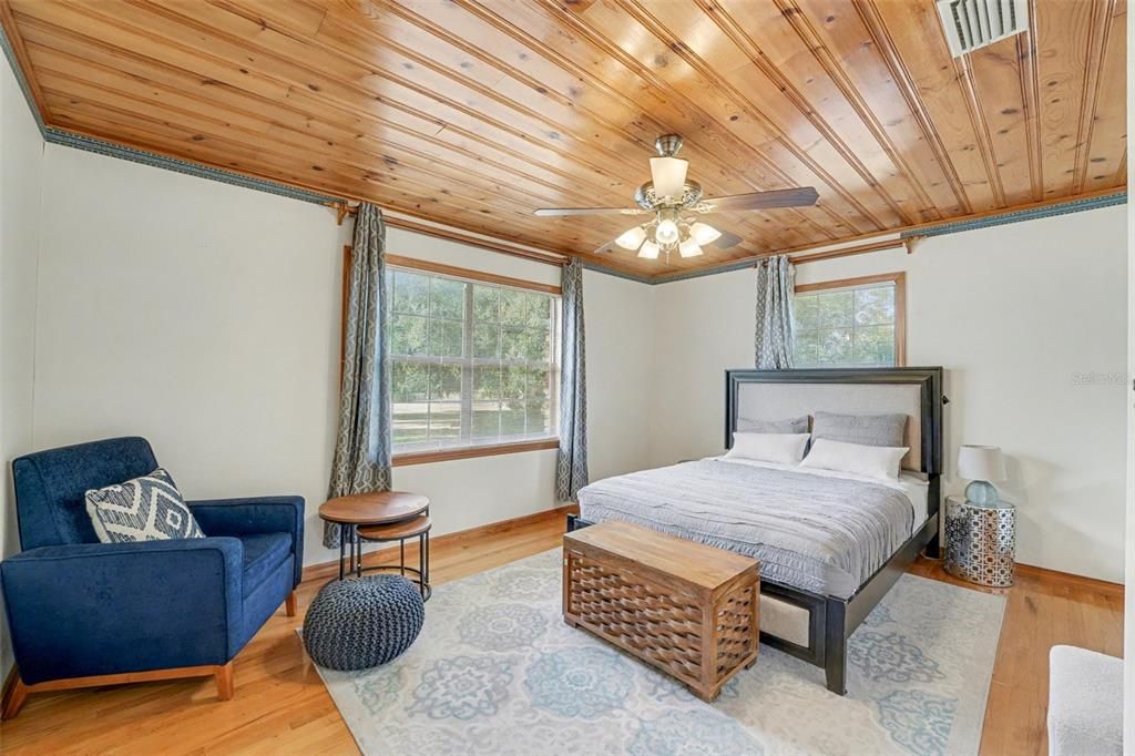 待售: $659,000 (3 贝兹, 3 浴室, 2700 平方英尺)