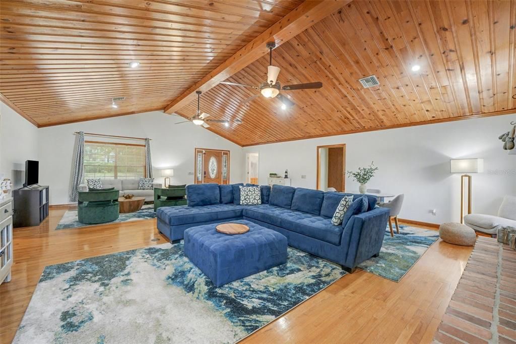 待售: $659,000 (3 贝兹, 3 浴室, 2700 平方英尺)