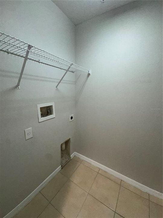 For Rent: $2,195 (3 beds, 2 baths, 1544 Square Feet)