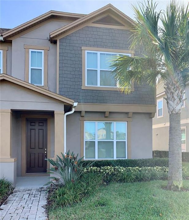 出租: $2,700 (3 贝兹, 2 浴室, 1584 平方英尺)