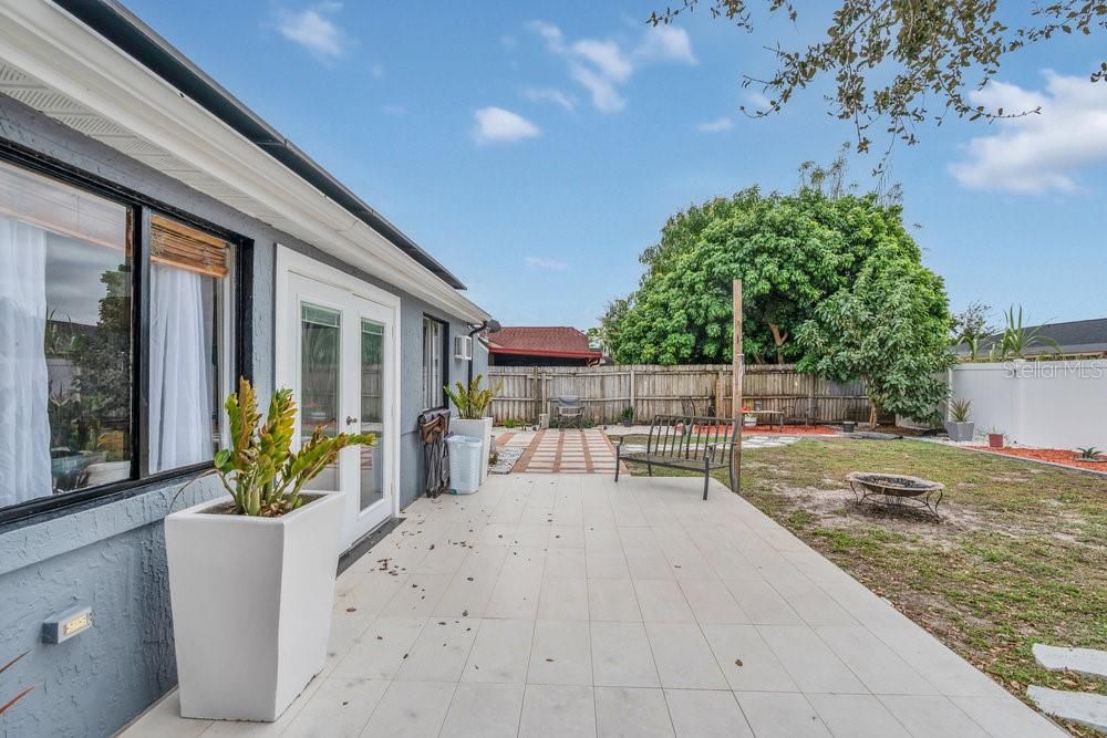 For Sale: $360,000 (3 beds, 2 baths, 1367 Square Feet)