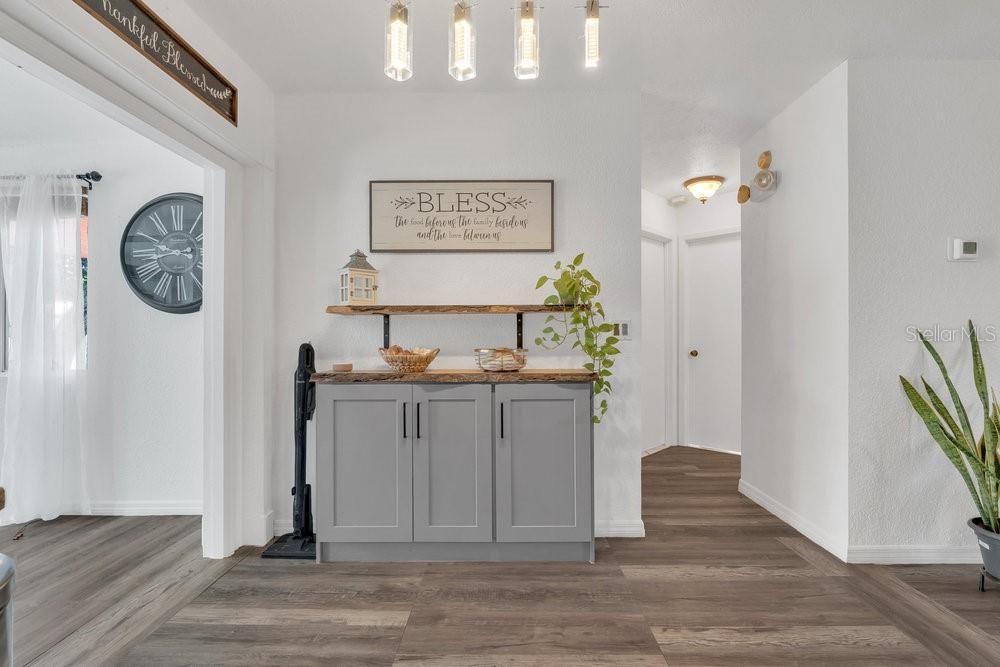 For Sale: $360,000 (3 beds, 2 baths, 1367 Square Feet)