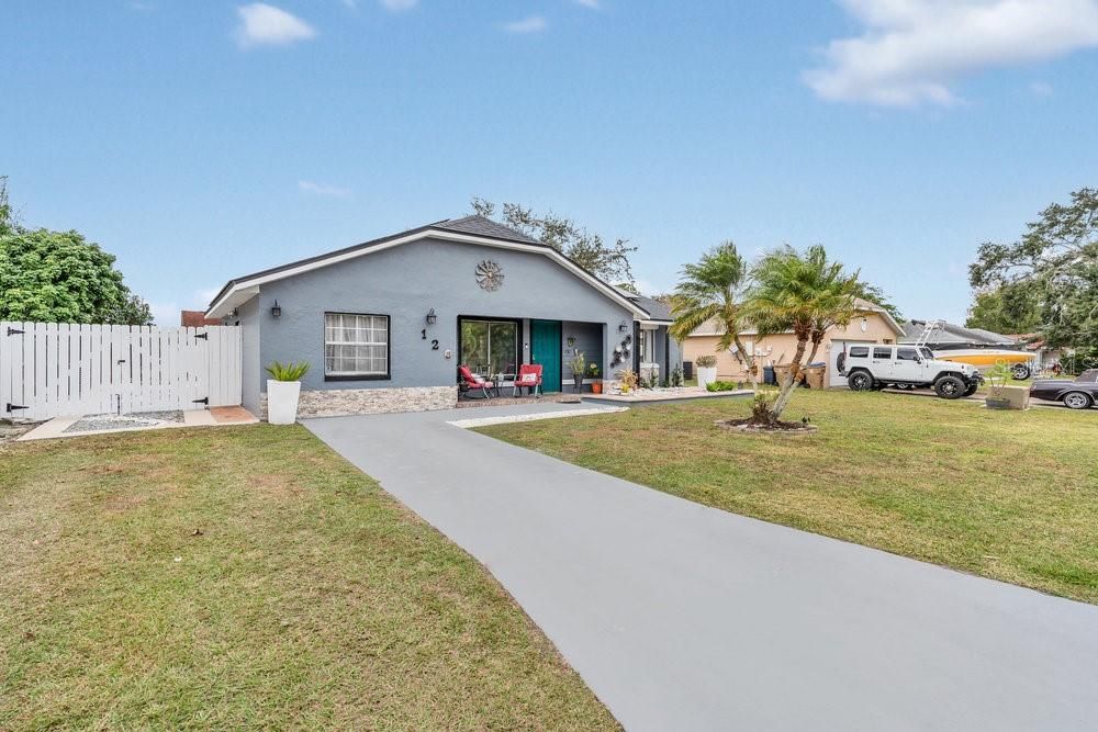 For Sale: $360,000 (3 beds, 2 baths, 1367 Square Feet)