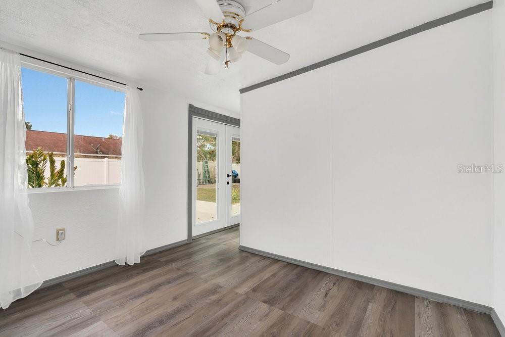 For Sale: $360,000 (3 beds, 2 baths, 1367 Square Feet)