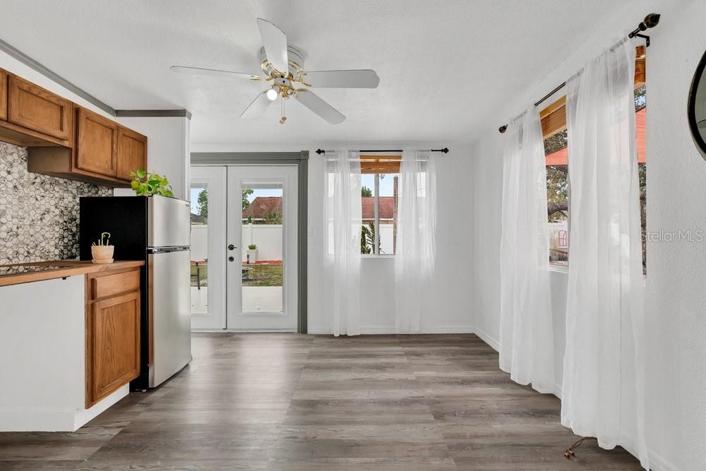 For Sale: $360,000 (3 beds, 2 baths, 1367 Square Feet)