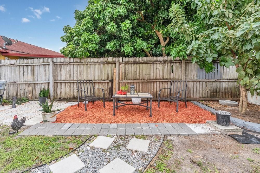 For Sale: $360,000 (3 beds, 2 baths, 1367 Square Feet)