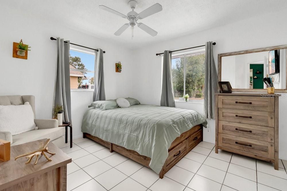 For Sale: $360,000 (3 beds, 2 baths, 1367 Square Feet)