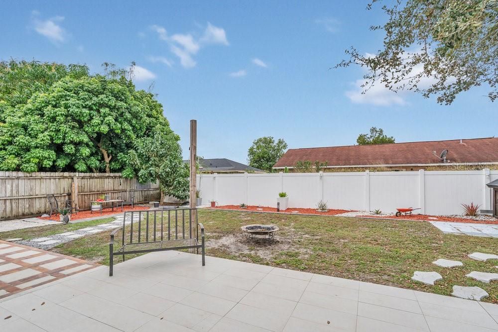 For Sale: $360,000 (3 beds, 2 baths, 1367 Square Feet)