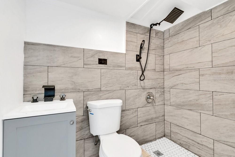 For Sale: $360,000 (3 beds, 2 baths, 1367 Square Feet)