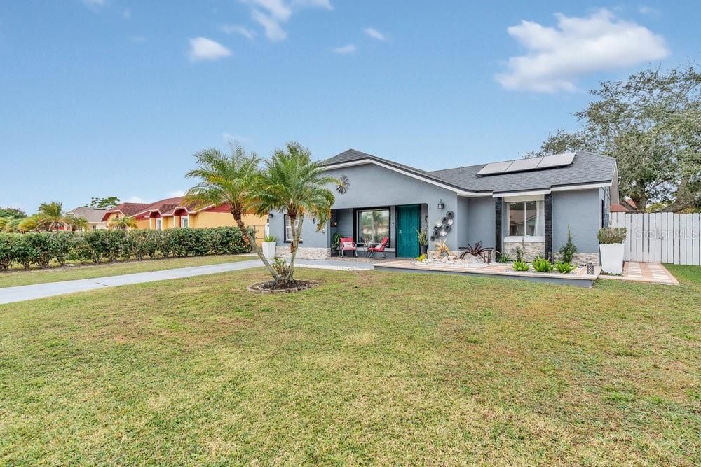 For Sale: $360,000 (3 beds, 2 baths, 1367 Square Feet)