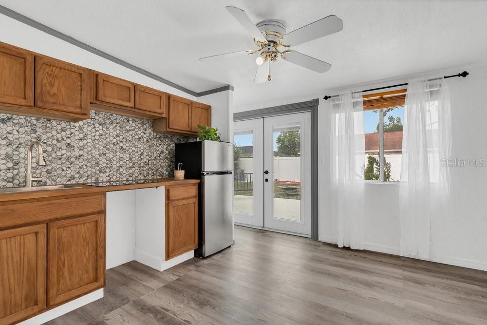 For Sale: $360,000 (3 beds, 2 baths, 1367 Square Feet)