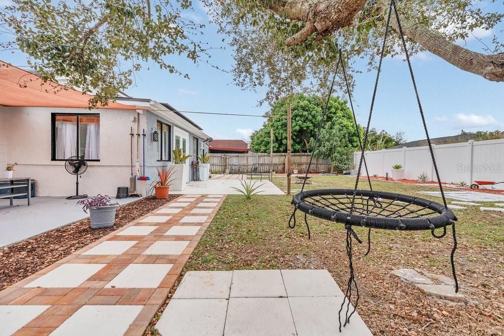 For Sale: $360,000 (3 beds, 2 baths, 1367 Square Feet)