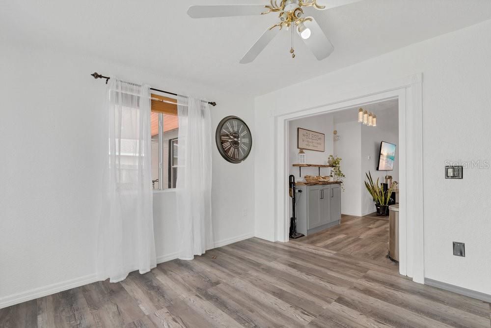 For Sale: $360,000 (3 beds, 2 baths, 1367 Square Feet)