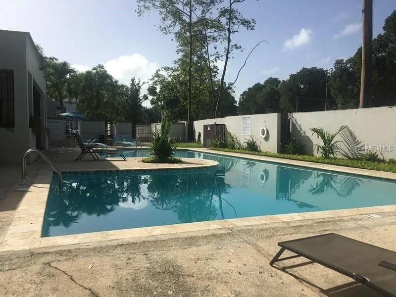 For Rent: $1,800 (3 beds, 2 baths, 1100 Square Feet)