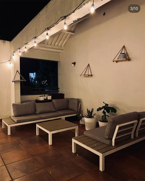 For Rent: $1,800 (3 beds, 2 baths, 1100 Square Feet)