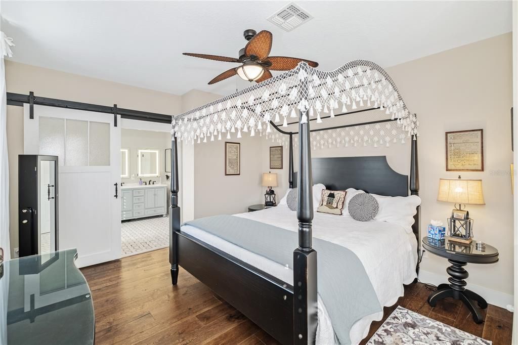 Active With Contract: $910,000 (3 beds, 2 baths, 2453 Square Feet)