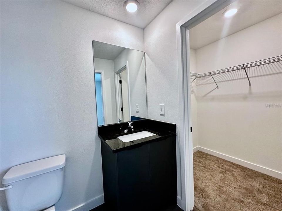 待售: $335,000 (3 贝兹, 3 浴室, 1360 平方英尺)