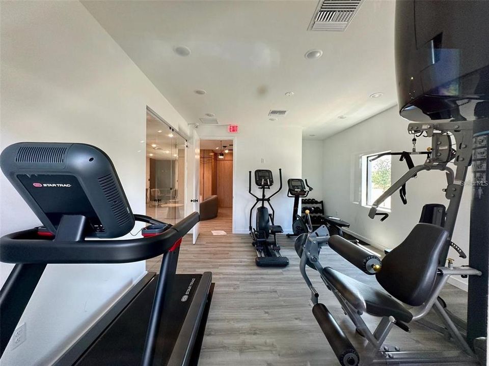 待售: $335,000 (3 贝兹, 3 浴室, 1360 平方英尺)