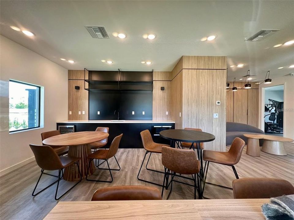 待售: $335,000 (3 贝兹, 3 浴室, 1360 平方英尺)