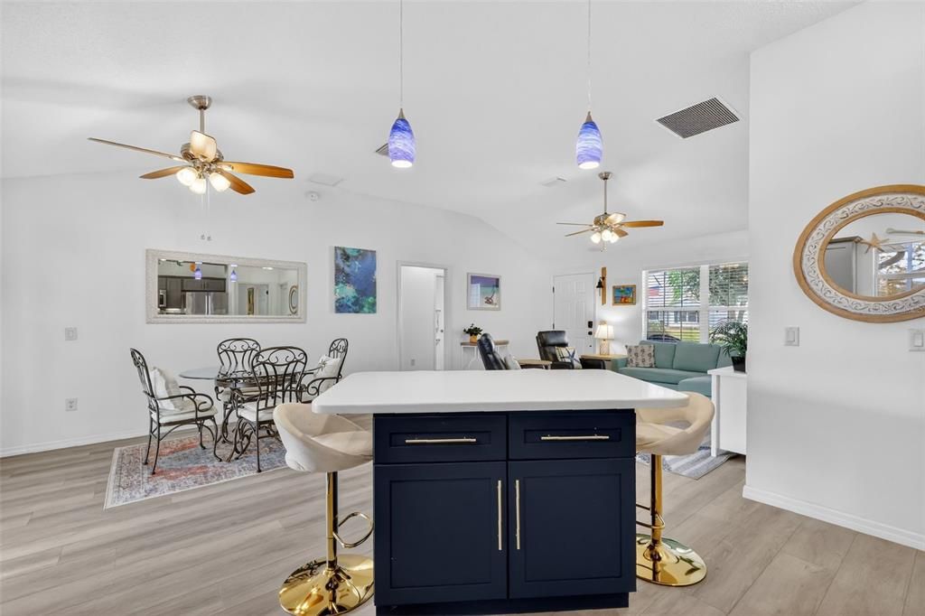 For Sale: $539,000 (3 beds, 2 baths, 1392 Square Feet)