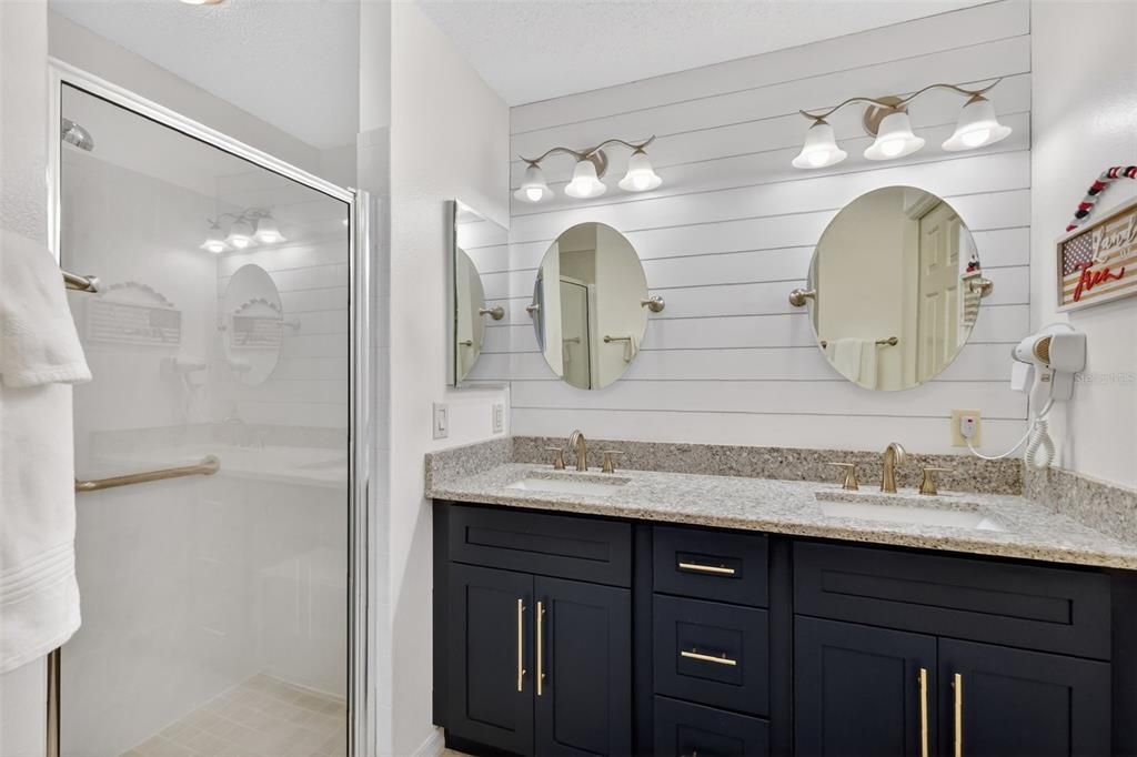 For Sale: $539,000 (3 beds, 2 baths, 1392 Square Feet)