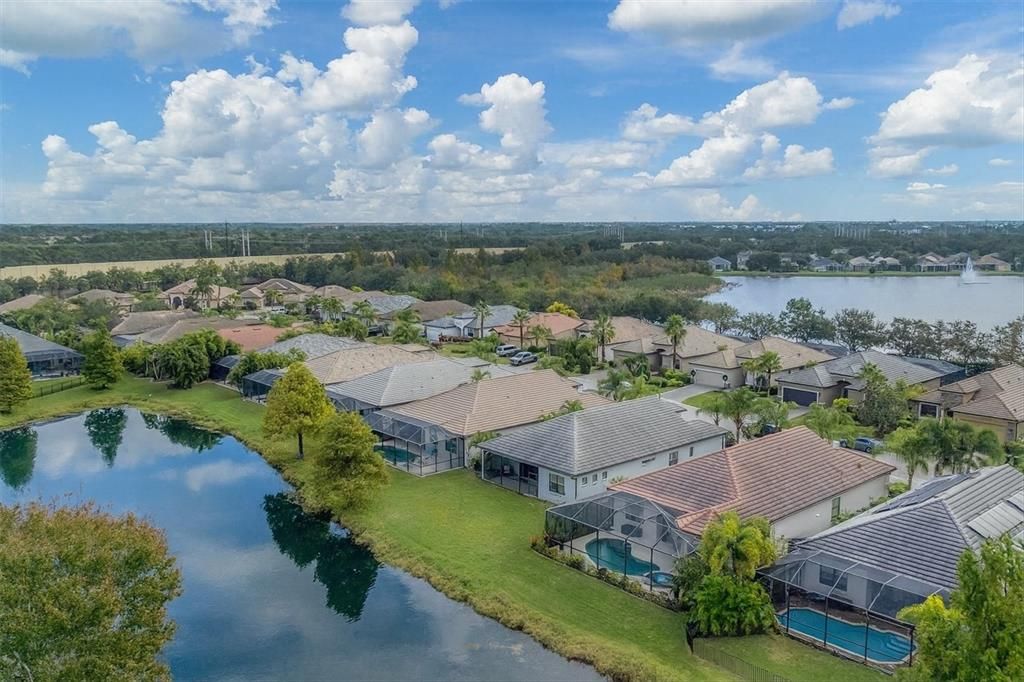 For Sale: $595,000 (2 beds, 2 baths, 1901 Square Feet)