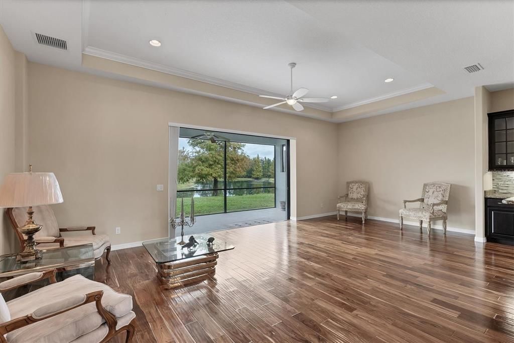 For Sale: $595,000 (2 beds, 2 baths, 1901 Square Feet)