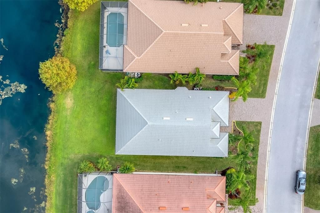 For Sale: $595,000 (2 beds, 2 baths, 1901 Square Feet)