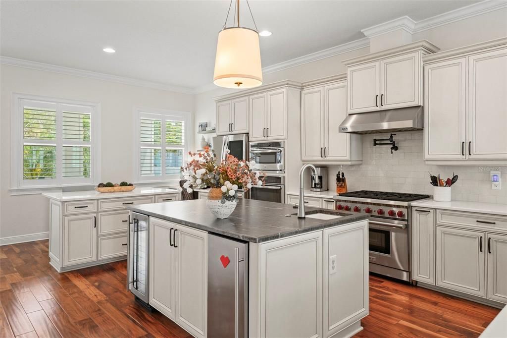 待售: $1,625,000 (4 贝兹, 3 浴室, 3375 平方英尺)