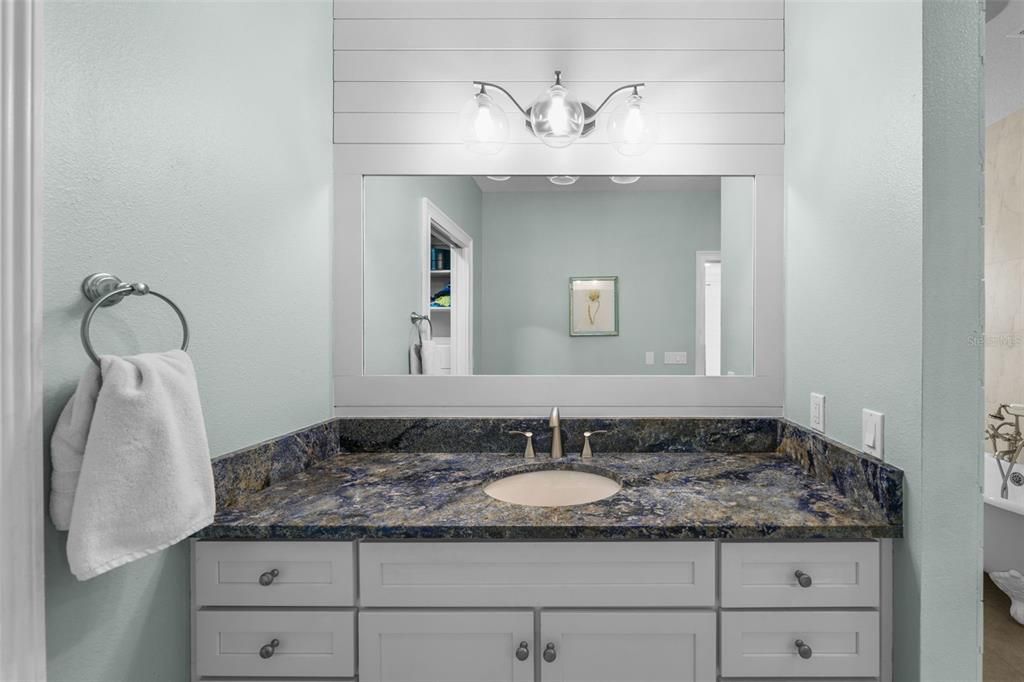 待售: $1,625,000 (4 贝兹, 3 浴室, 3375 平方英尺)