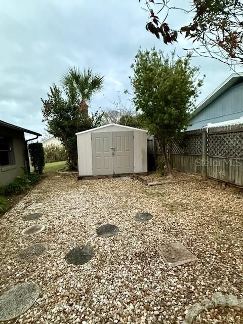 En Venta: $375,000 (3 camas, 2 baños, 2113 Pies cuadrados)