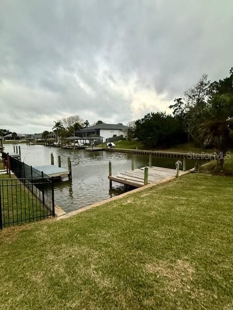 En Venta: $375,000 (3 camas, 2 baños, 2113 Pies cuadrados)