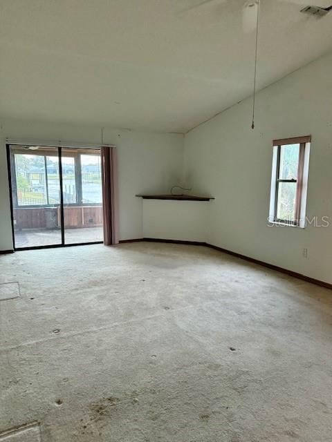 En Venta: $375,000 (3 camas, 2 baños, 2113 Pies cuadrados)