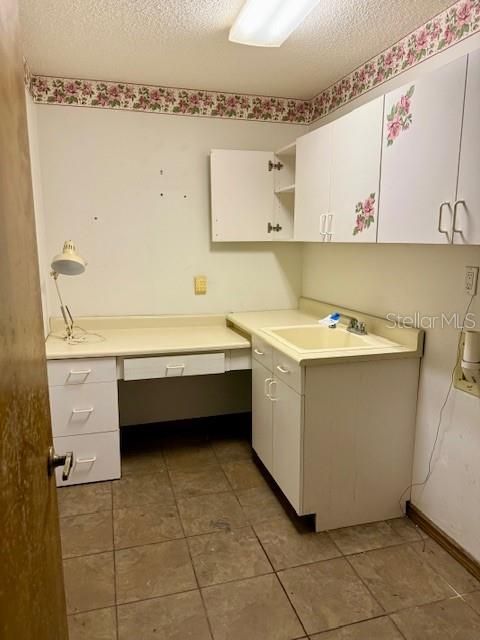 En Venta: $375,000 (3 camas, 2 baños, 2113 Pies cuadrados)