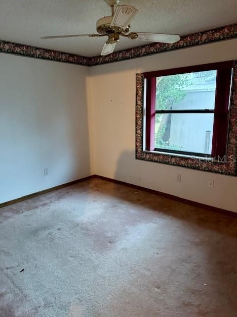 En Venta: $375,000 (3 camas, 2 baños, 2113 Pies cuadrados)