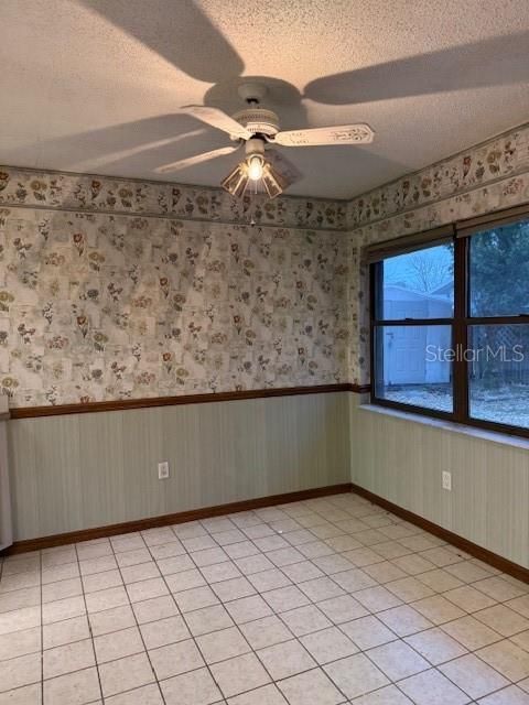 En Venta: $375,000 (3 camas, 2 baños, 2113 Pies cuadrados)