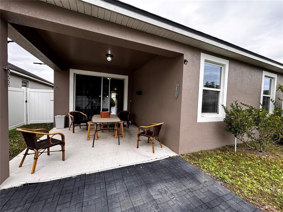 出租: $3,000 (3 贝兹, 2 浴室, 1755 平方英尺)