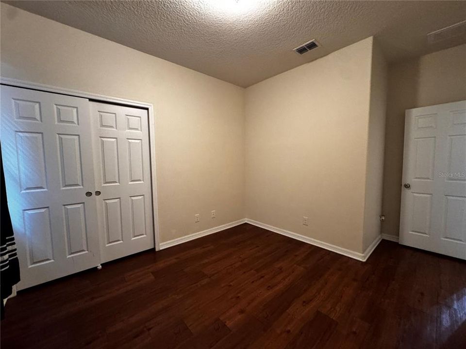 出租: $3,000 (3 贝兹, 2 浴室, 1755 平方英尺)