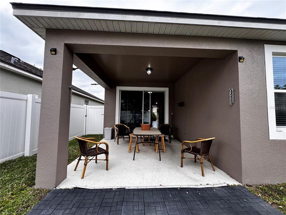 出租: $3,000 (3 贝兹, 2 浴室, 1755 平方英尺)