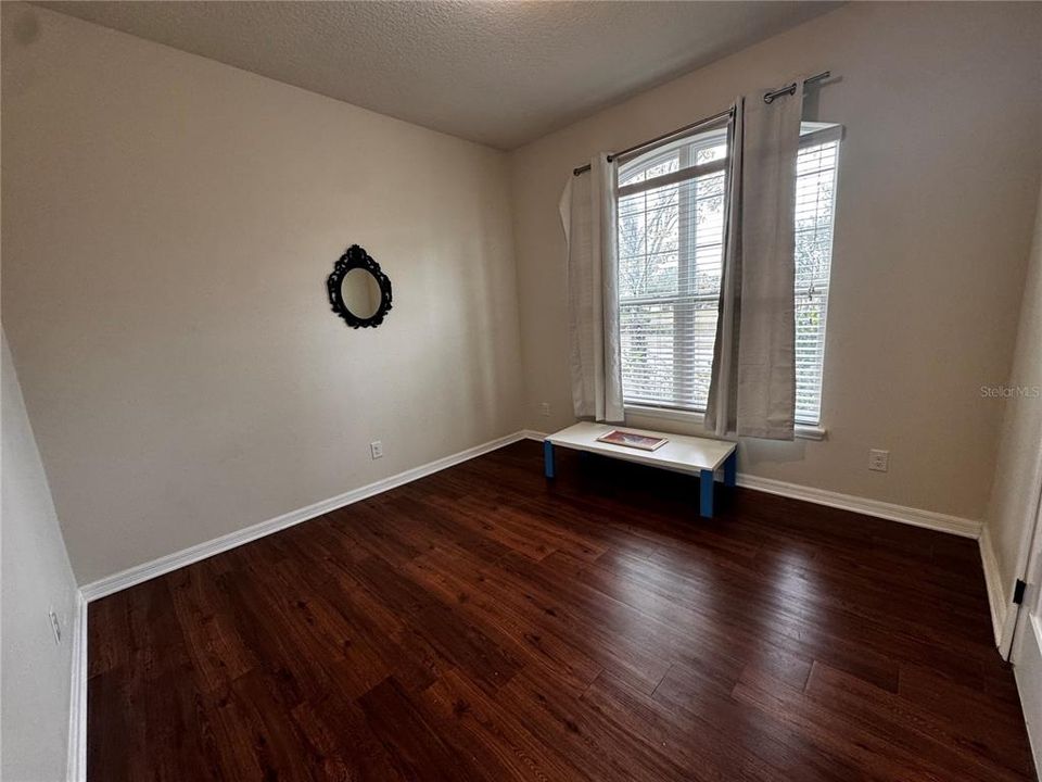 出租: $3,000 (3 贝兹, 2 浴室, 1755 平方英尺)