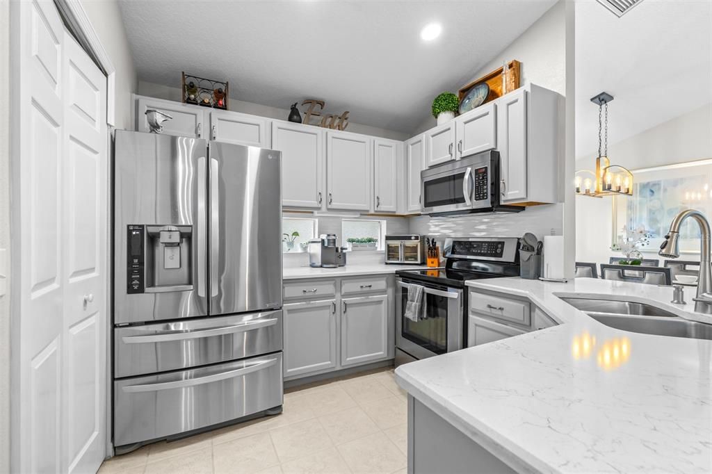 En Venta: $385,000 (3 camas, 2 baños, 1455 Pies cuadrados)