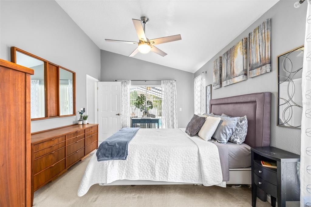 En Venta: $385,000 (3 camas, 2 baños, 1455 Pies cuadrados)