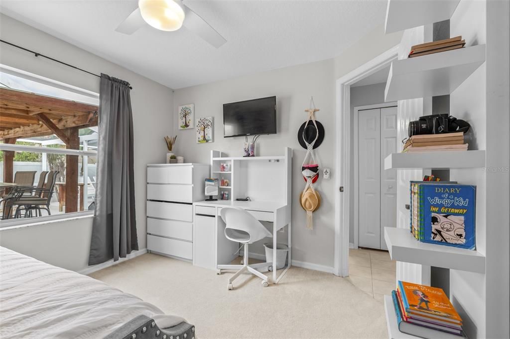 En Venta: $385,000 (3 camas, 2 baños, 1455 Pies cuadrados)